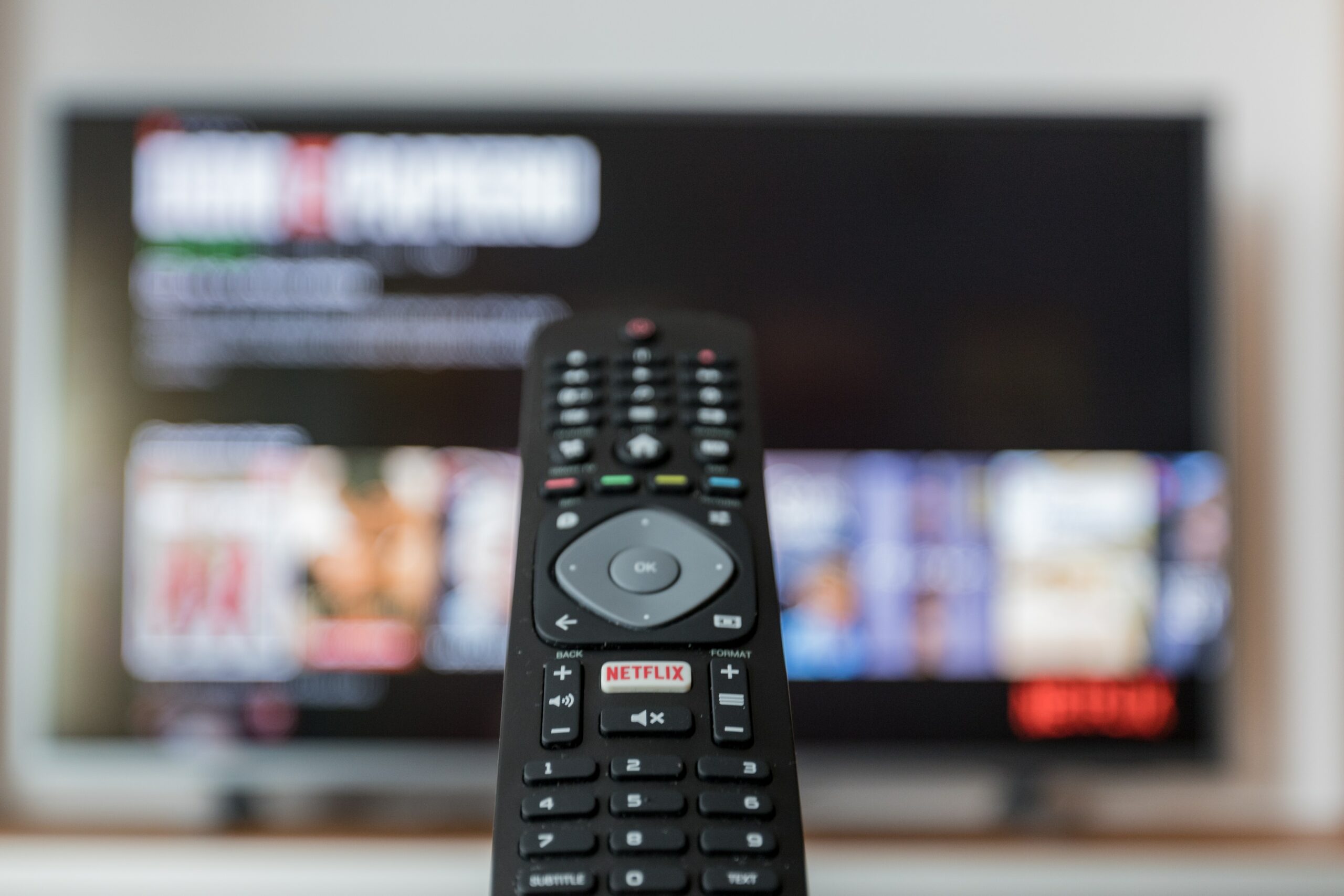 How to clean the tv screen and remote controls like a pro